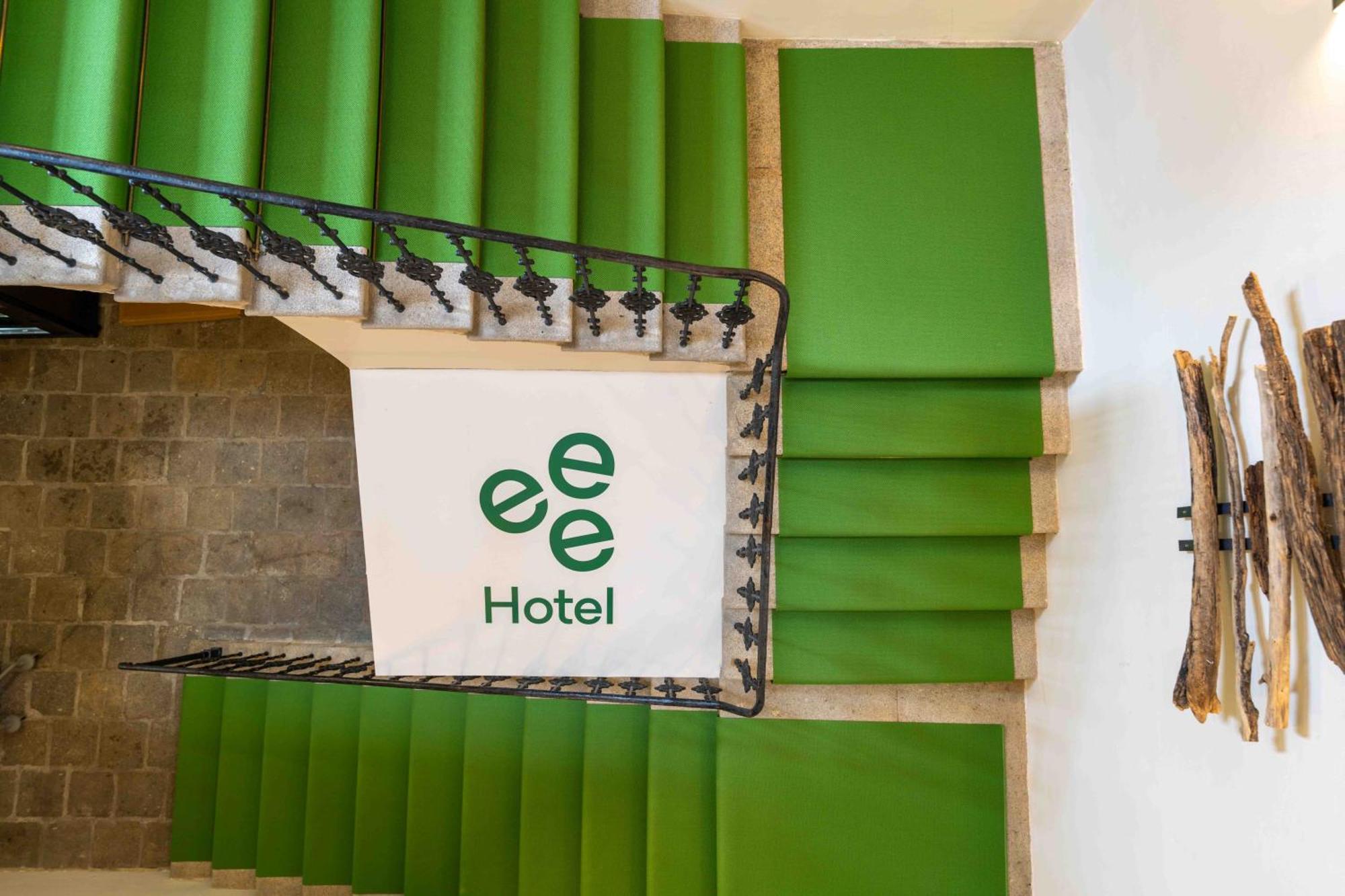 Eee Hotel Perg Exterior foto